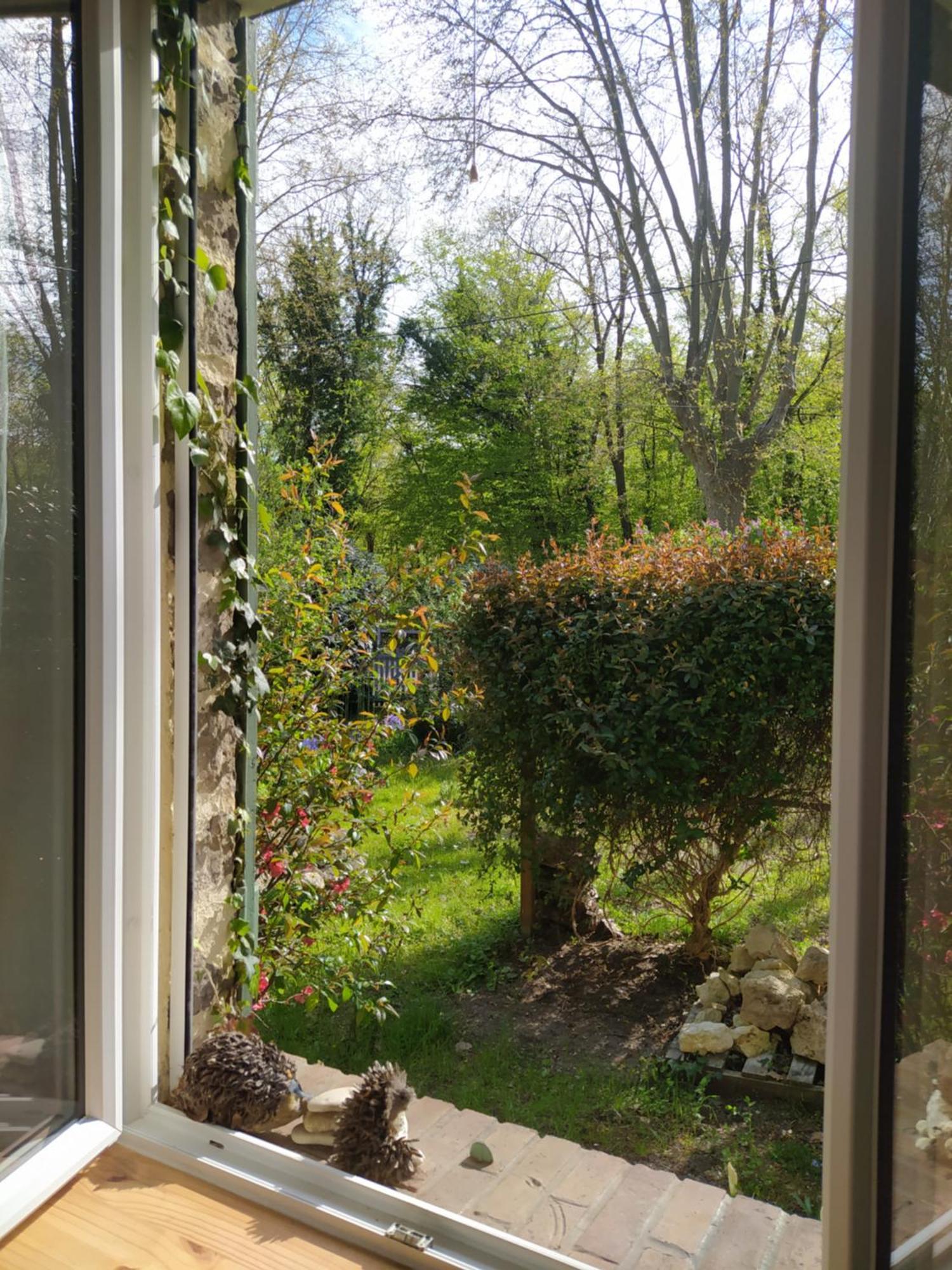 Gite Les Lilas La Genevraye Bagian luar foto